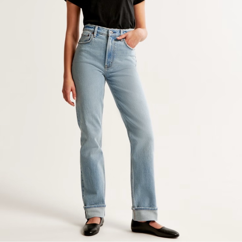 Abercrombie & Fitch 90’s Straight Ultra High Rise Jeans